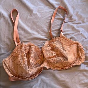Victoria’s Secret Peachy Pink Lace Unlined Bra